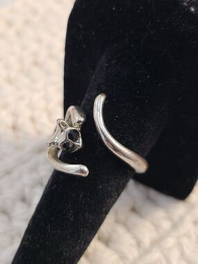 Cat Wrap Ring Adjustable Silver Tone Black Eyes Feline Animal Jewelry